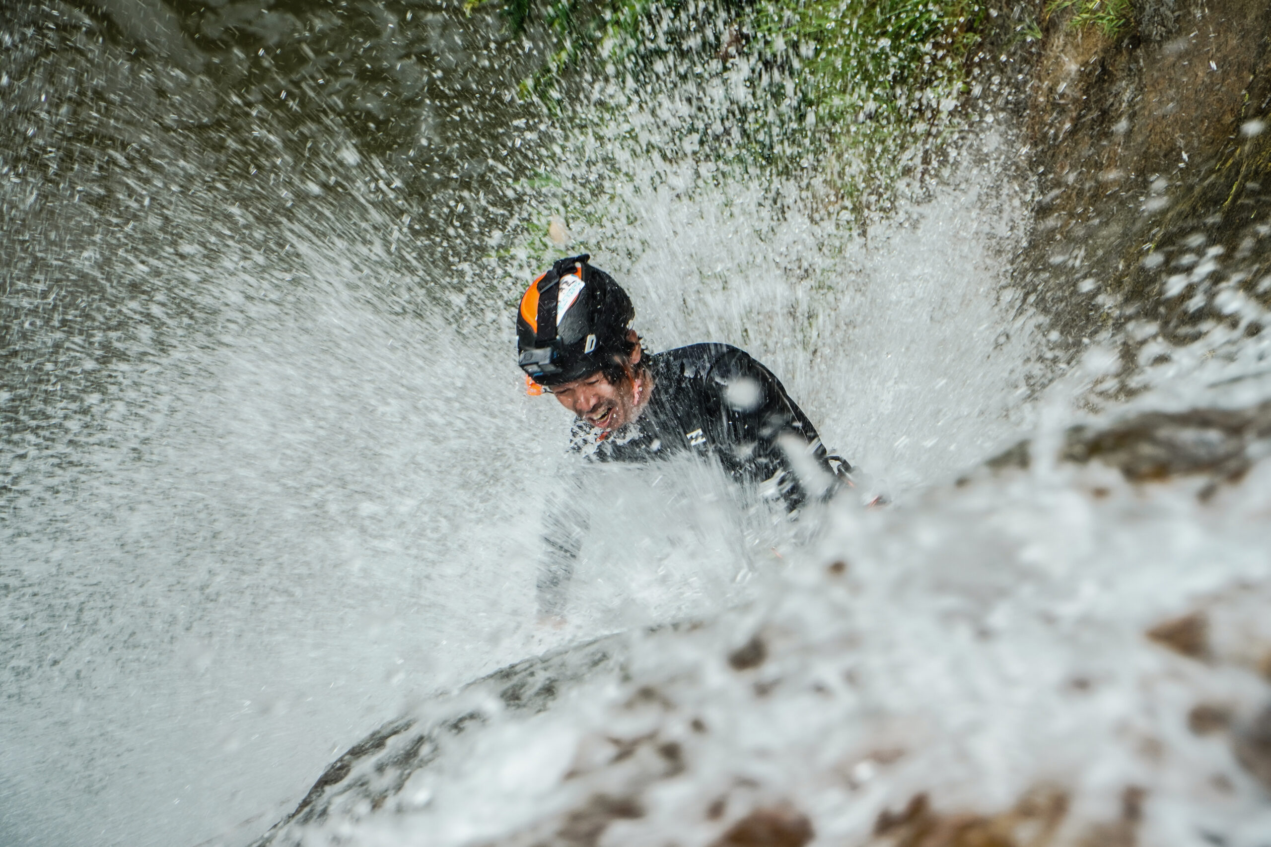 Jalbire canyoning photo placeholder — replace with a canyoning photo, 800×600
